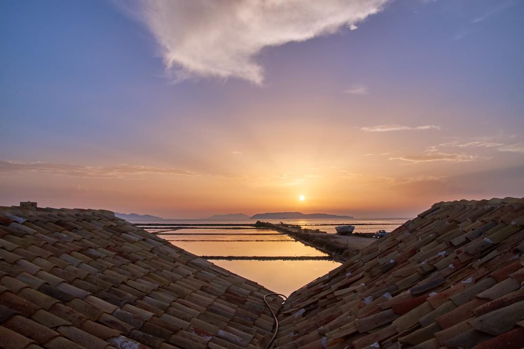 Casolare Nelle Saline Torre Nubia Exterior foto